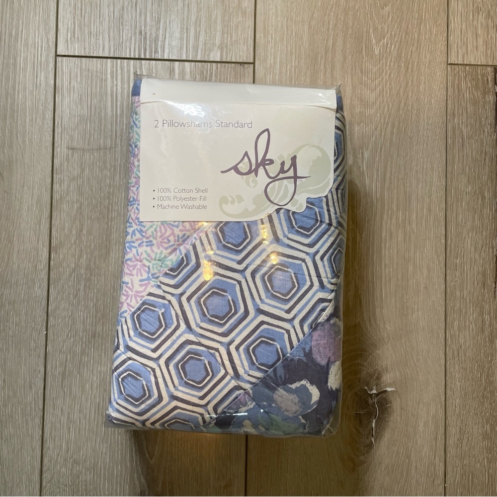 NWT Aesthetic Sky Quilted‎ Geometric Floral 2PC Pillow Sham Set Standard Chic